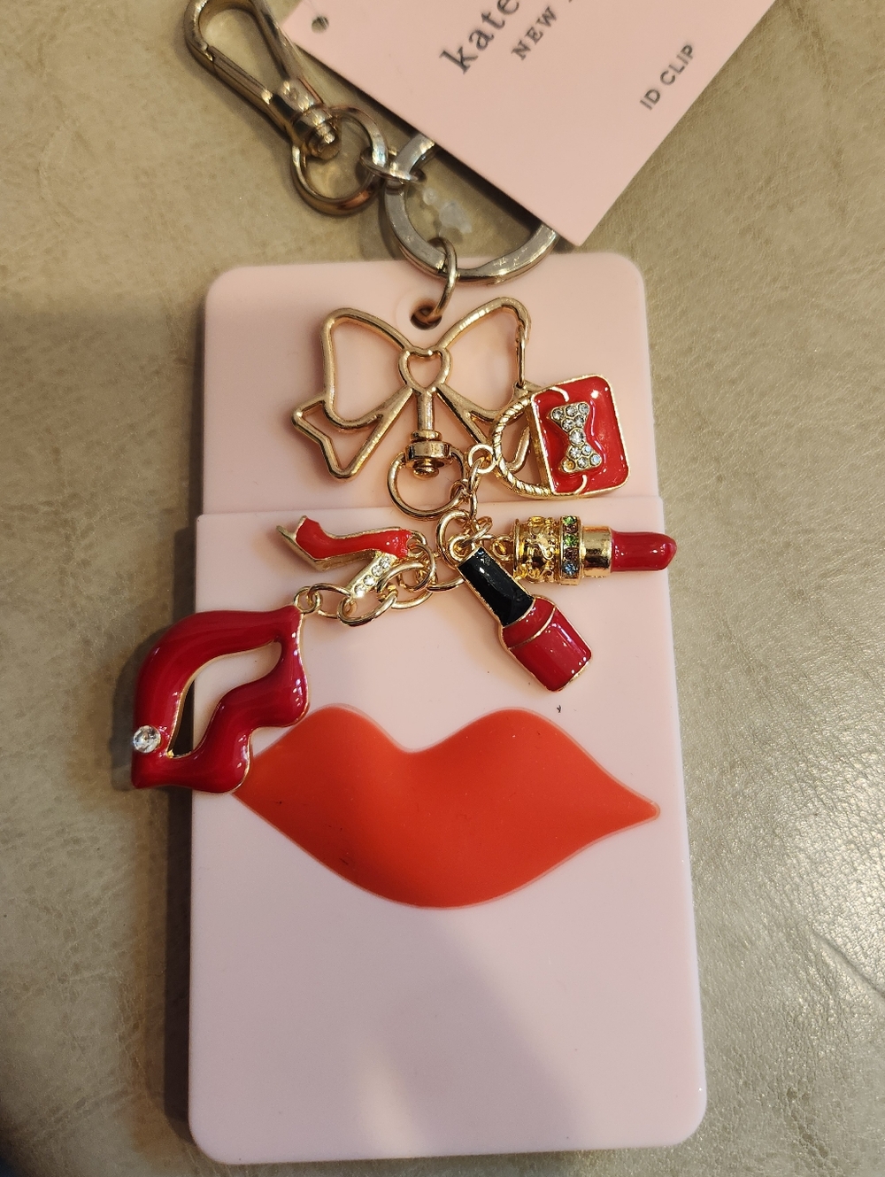 KATE SPADE Pink and Red Lip ID CLIP For Lanyard NWT W Lipstick/Bow Bag Charm - Picture 7 of 8